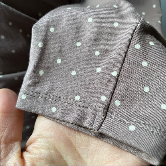 BODEN dotty surplice top, ruched stretch knit, taupe with white dots, UK brand - Picture 4 of 8